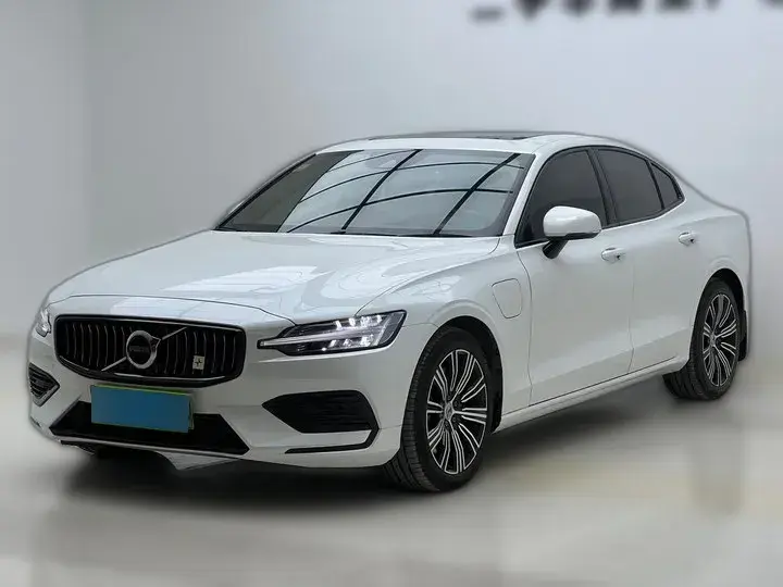 2021 Volvo S60 2.0T 303HP L4 8AT PHEV 11.6KWH