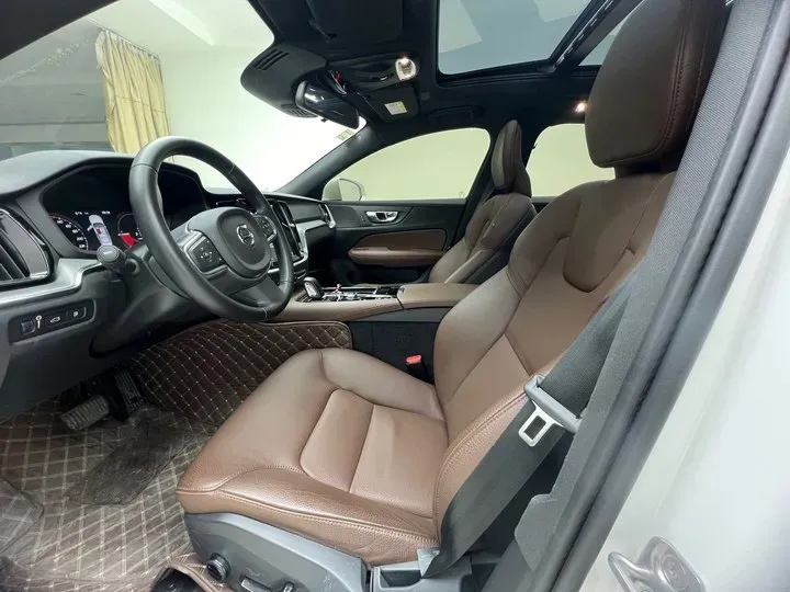 2021 Volvo S60 2.0T 303HP L4 8AT PHEV 11.6KWH,autocango,china used car exporter,china ev exporter,chinese used car exporter,chinese used ev exporter