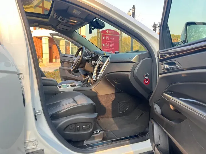 2015 Cadillac SRX 3.0L 271HP V6 6AT,autocango,china used car exporter,china ev exporter,chinese used car exporter,chinese used ev exporter