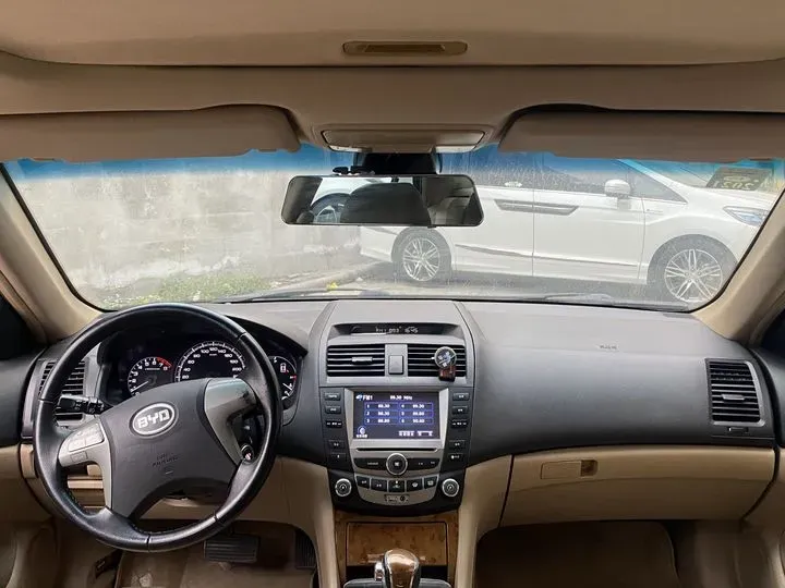 2010 BYD F6 2.0L 140HP L4 CVT,autocango,china used car exporter,china ev exporter,chinese used car exporter,chinese used ev exporter
