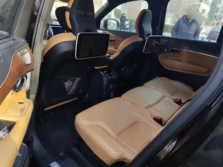 2019 Volvo XC90 2.0T 320HP L4 8AT PHEV 10.4KWH,autocango,china used car exporter,china ev exporter,chinese used car exporter,chinese used ev exporter