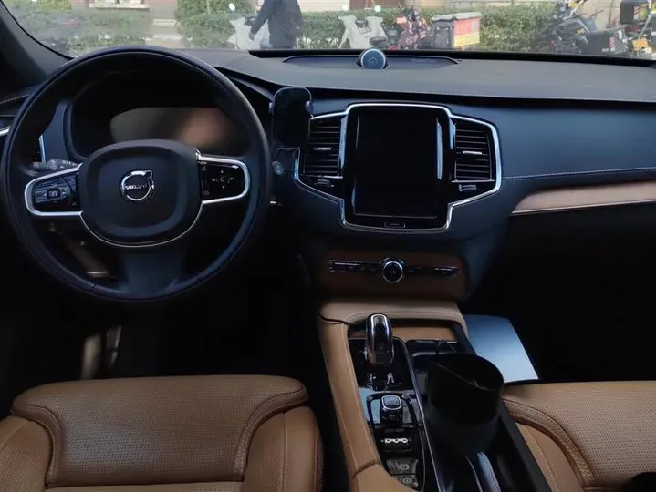 2019 Volvo XC90 2.0T 320HP L4 8AT PHEV 10.4KWH,autocango,china used car exporter,china ev exporter,chinese used car exporter,chinese used ev exporter