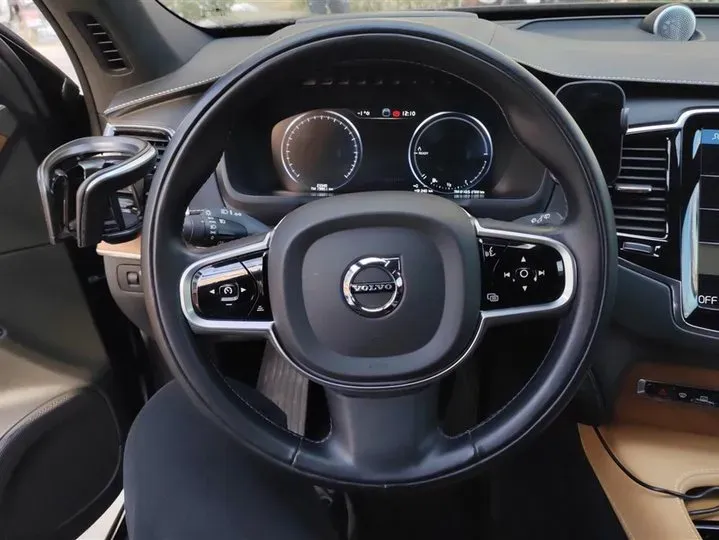 2019 Volvo XC90 2.0T 320HP L4 8AT PHEV 10.4KWH,autocango,china used car exporter,china ev exporter,chinese used car exporter,chinese used ev exporter