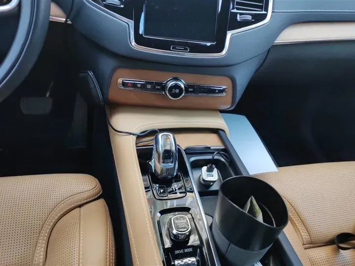 2019 Volvo XC90 2.0T 320HP L4 8AT PHEV 10.4KWH,autocango,china used car exporter,china ev exporter,chinese used car exporter,chinese used ev exporter