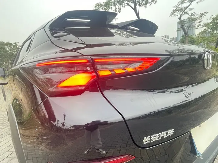 2022 ChangAn UNI-T 1.5T 188HP L4 7DCT,autocango,china used car exporter,china ev exporter,chinese used car exporter,chinese used ev exporter