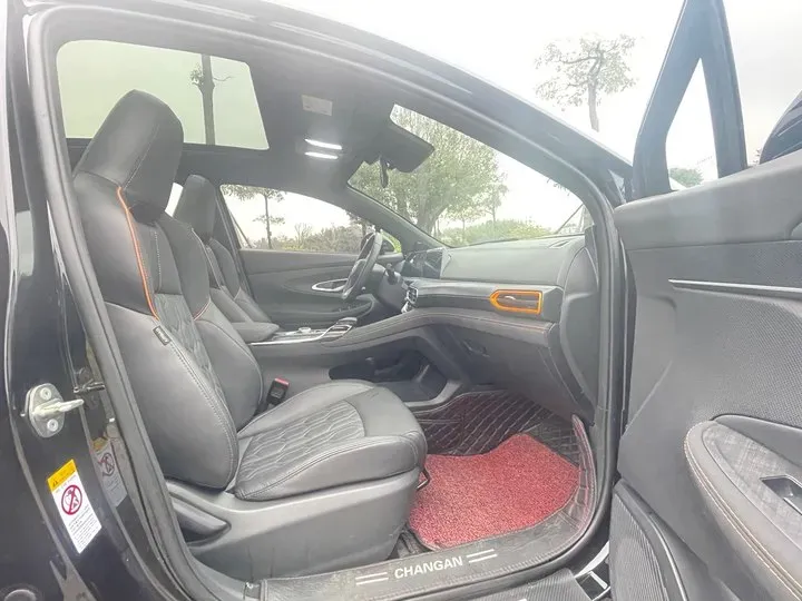 2022 ChangAn UNI-T 1.5T 188HP L4 7DCT,autocango,china used car exporter,china ev exporter,chinese used car exporter,chinese used ev exporter