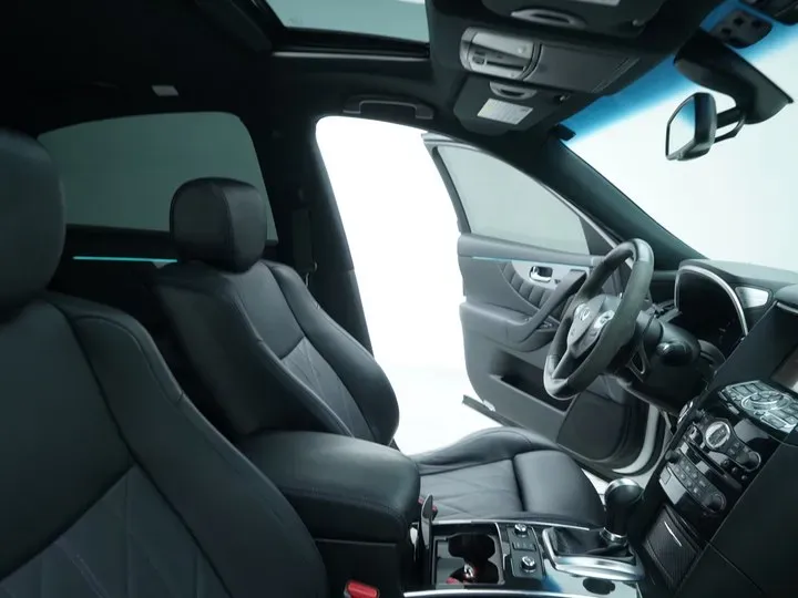 2015 Infiniti QX70 3.7L 351HP V6 7AT,autocango,china used car exporter,china ev exporter,chinese used car exporter,chinese used ev exporter