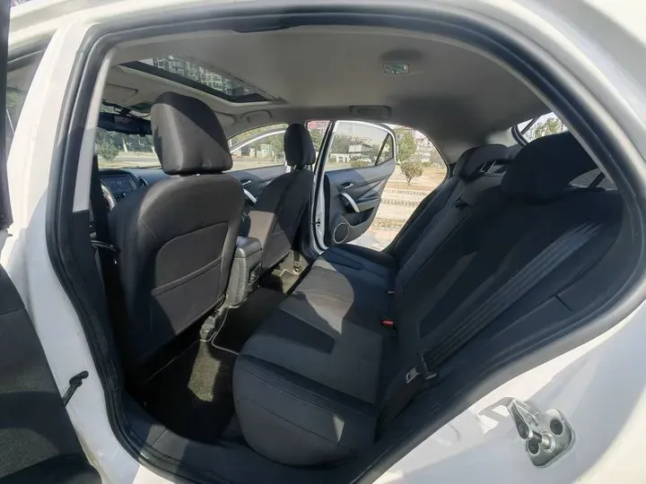 2012 MG 5 1.5L 109HP L4 4AT,autocango,china used car exporter,china ev exporter,chinese used car exporter,chinese used ev exporter