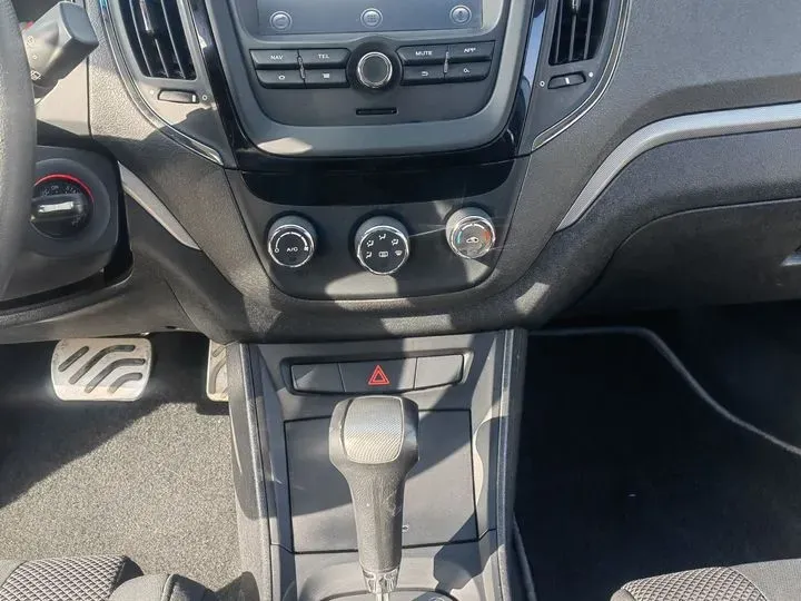 2012 MG 5 1.5L 109HP L4 4AT,autocango,china used car exporter,china ev exporter,chinese used car exporter,chinese used ev exporter