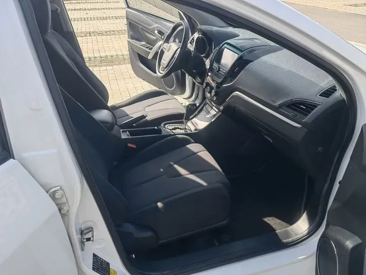 2012 MG 5 1.5L 109HP L4 4AT,autocango,china used car exporter,china ev exporter,chinese used car exporter,chinese used ev exporter