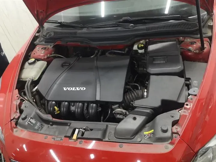 2012 Volvo C30 2.0L 145HP L4 6DCT,autocango,china used car exporter,china ev exporter,chinese used car exporter,chinese used ev exporter