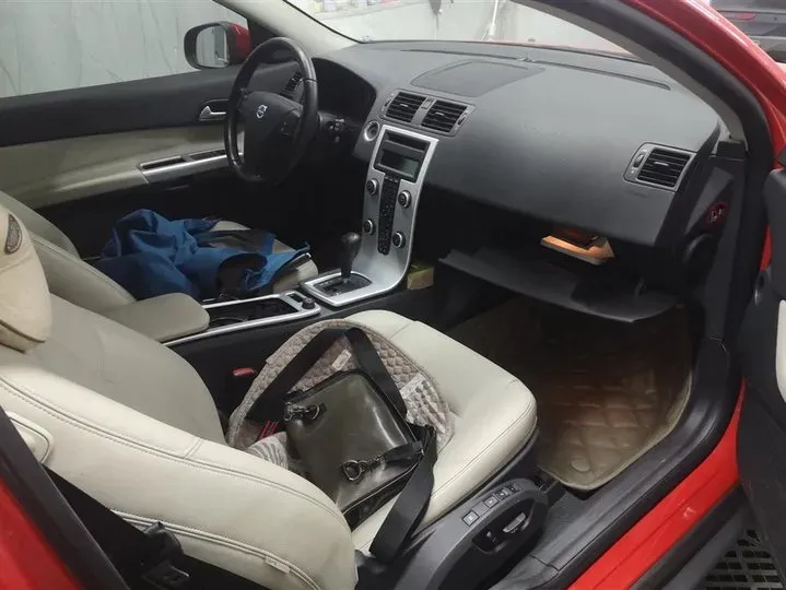 2012 Volvo C30 2.0L 145HP L4 6DCT,autocango,china used car exporter,china ev exporter,chinese used car exporter,chinese used ev exporter