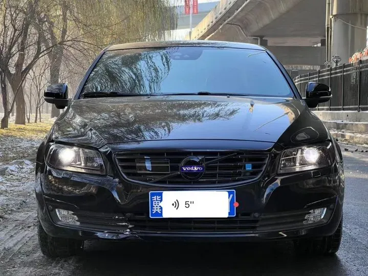 2015 Volvo S80L 2.0T 214HP L5 6AT,autocango,china used car exporter,china ev exporter,chinese used car exporter,chinese used ev exporter