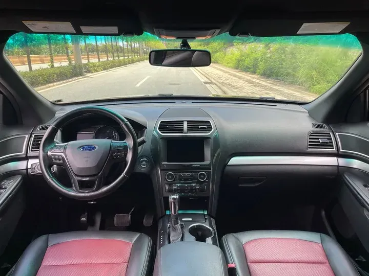 2017 Ford Explorer 2.3T 276HP L4 6AT,autocango,china used car exporter,china ev exporter,chinese used car exporter,chinese used ev exporter