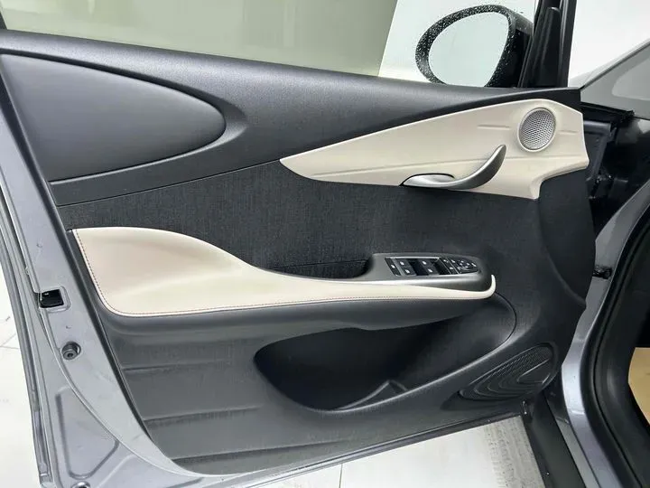 2023 BYD Dolphin BEV 44.928KWH,autocango,china used car exporter,china ev exporter,chinese used car exporter,chinese used ev exporter