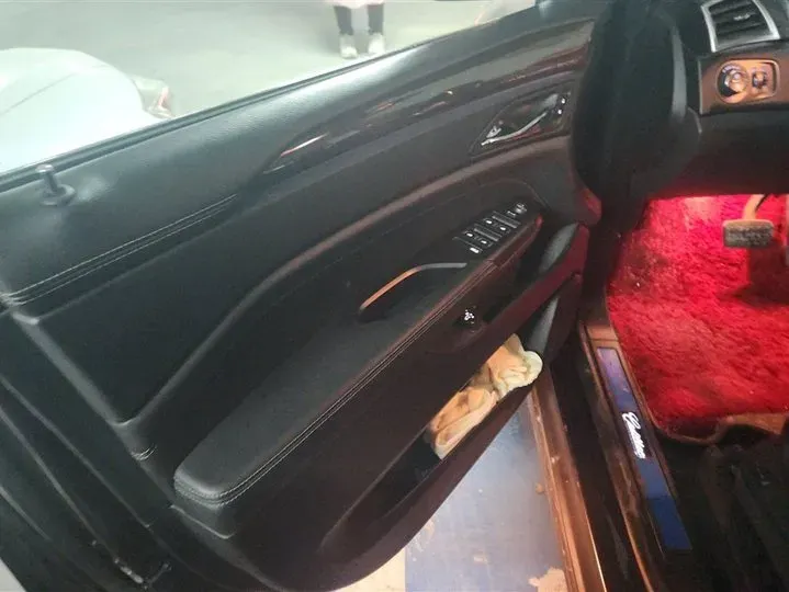 2015 Cadillac SRX 3.0L 271HP V6 6AT,autocango,china used car exporter,china ev exporter,chinese used car exporter,chinese used ev exporter