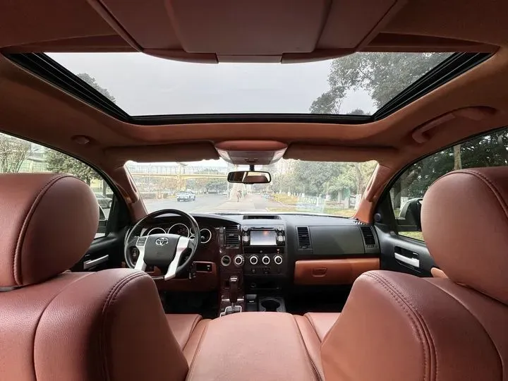 2010 Toyota Sequoia 5.7L 386HP V8 6AT,autocango,china used car exporter,china ev exporter,chinese used car exporter,chinese used ev exporter