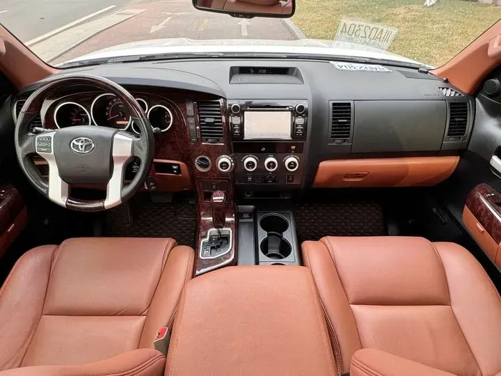 2010 Toyota Sequoia 5.7L 386HP V8 6AT,autocango,china used car exporter,china ev exporter,chinese used car exporter,chinese used ev exporter