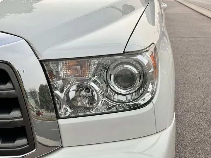 2010 Toyota Sequoia 5.7L 386HP V8 6AT,autocango,china used car exporter,china ev exporter,chinese used car exporter,chinese used ev exporter