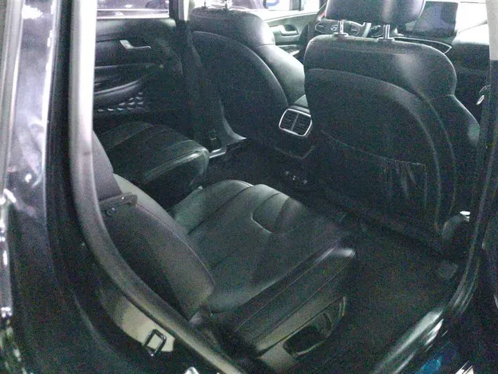 2020 Hyundai Santafe 2.0T 230HP L4 8AT,autocango,china used car exporter,china ev exporter,chinese used car exporter,chinese used ev exporter