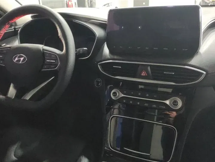 2020 Hyundai Santafe 2.0T 230HP L4 8AT,autocango,china used car exporter,china ev exporter,chinese used car exporter,chinese used ev exporter