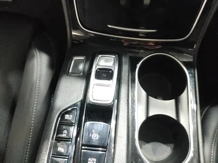 2020 Hyundai Santafe 2.0T 230HP L4 8AT,autocango,china used car exporter,china ev exporter,chinese used car exporter,chinese used ev exporter