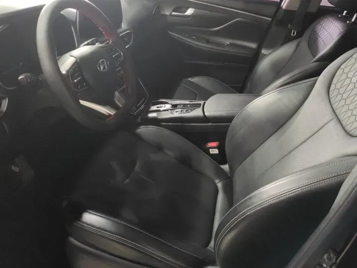 2020 Hyundai Santafe 2.0T 230HP L4 8AT,autocango,china used car exporter,china ev exporter,chinese used car exporter,chinese used ev exporter