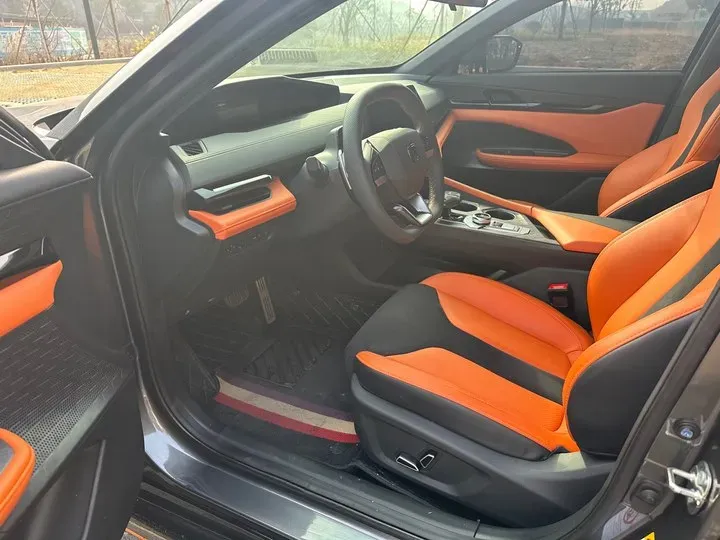 2023 ChangAn UNI-V 1.5T 188HP L4 7DCT,autocango,china used car exporter,china ev exporter,chinese used car exporter,chinese used ev exporter