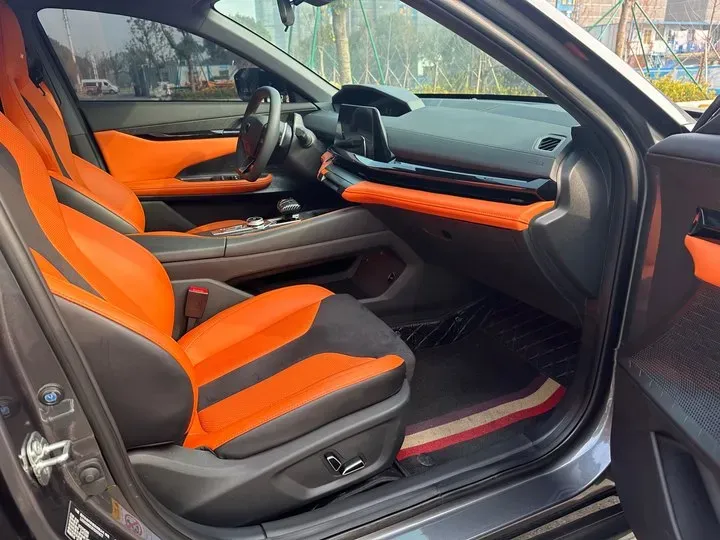 2023 ChangAn UNI-V 1.5T 188HP L4 7DCT,autocango,china used car exporter,china ev exporter,chinese used car exporter,chinese used ev exporter