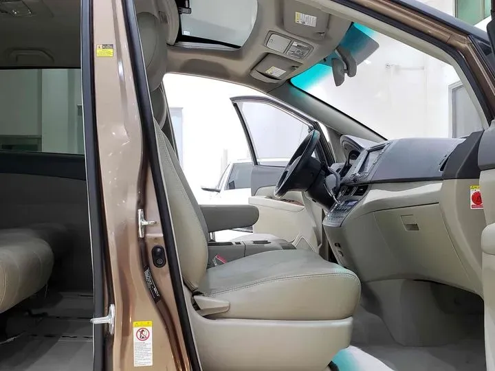 2013 BYD M6 2.4L 160HP L4 4AT,autocango,china used car exporter,china ev exporter,chinese used car exporter,chinese used ev exporter