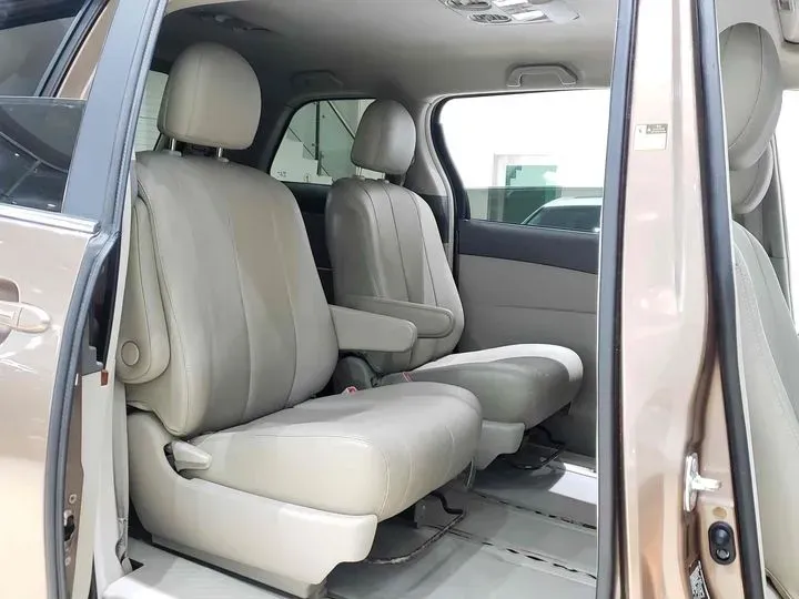 2013 BYD M6 2.4L 160HP L4 4AT,autocango,china used car exporter,china ev exporter,chinese used car exporter,chinese used ev exporter