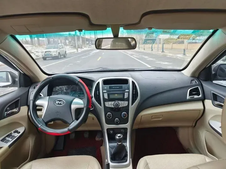 2015 BYD F3 1.5L 109HP L4 5MT,autocango,china used car exporter,china ev exporter,chinese used car exporter,chinese used ev exporter