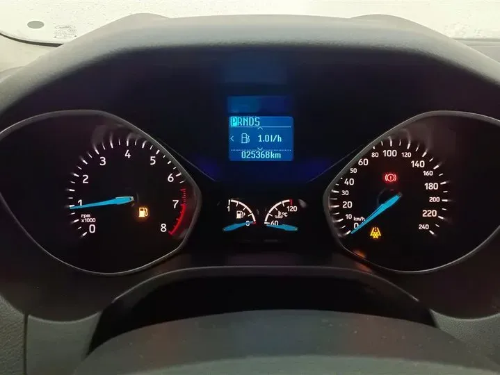 2018 Ford Focus 1.6L 125HP L4 6DCT,autocango,china used car exporter,china ev exporter,chinese used car exporter,chinese used ev exporter