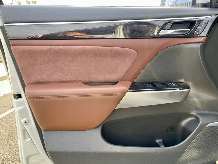 2017 GAC Trumpchi GS8 2.0T 201HP L4 6AT,autocango,china used car exporter,china ev exporter,chinese used car exporter,chinese used ev exporter