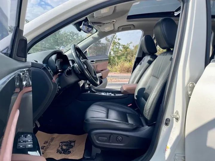 2017 GAC Trumpchi GS8 2.0T 201HP L4 6AT,autocango,china used car exporter,china ev exporter,chinese used car exporter,chinese used ev exporter