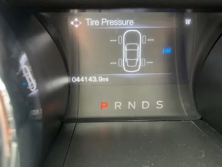 2015 Ford Mustang 2.3T 314HP L4 6AT,autocango,china used car exporter,china ev exporter,chinese used car exporter,chinese used ev exporter