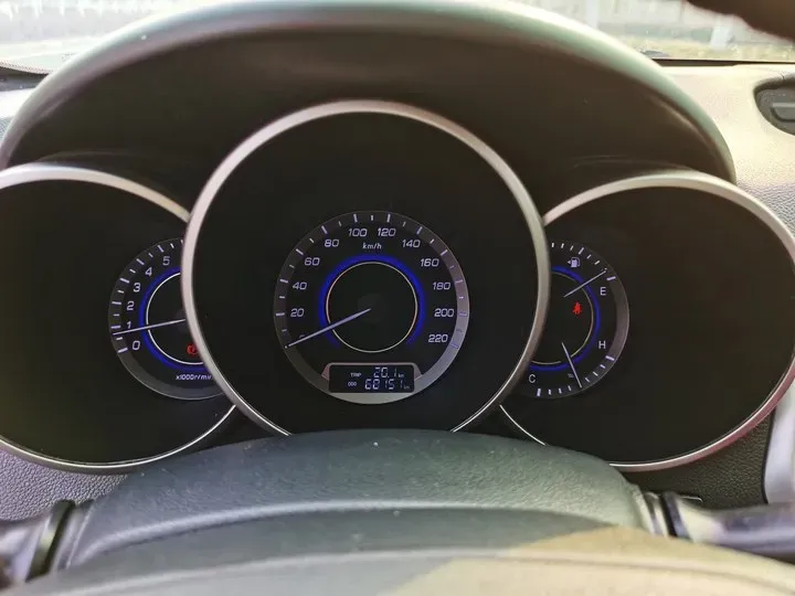 2015 ChangAn Eado XT 1.6L 125HP L4 5MT,autocango,china used car exporter,china ev exporter,chinese used car exporter,chinese used ev exporter