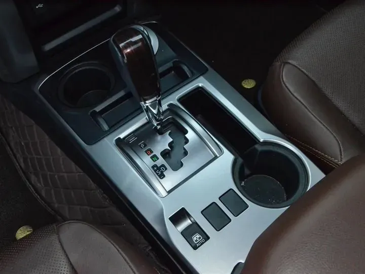 2022 Toyota 4Runner 4.0L 273HP V6 5AT,autocango,china used car exporter,china ev exporter,chinese used car exporter,chinese used ev exporter