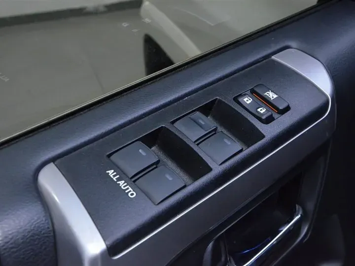 2022 Toyota 4Runner 4.0L 273HP V6 5AT,autocango,china used car exporter,china ev exporter,chinese used car exporter,chinese used ev exporter