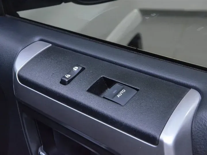 2022 Toyota 4Runner 4.0L 273HP V6 5AT,autocango,china used car exporter,china ev exporter,chinese used car exporter,chinese used ev exporter