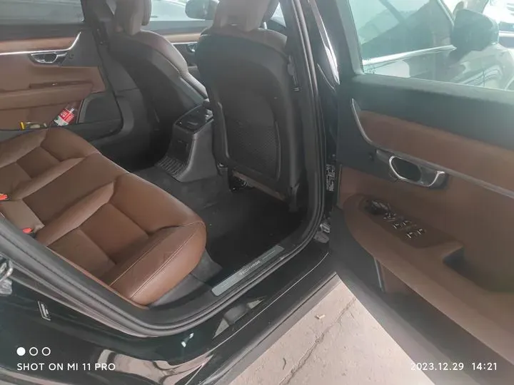 2022 Volvo S90 2.0T 310HP L4 8AT PHEV 18.831KWH,autocango,china used car exporter,china ev exporter,chinese used car exporter,chinese used ev exporter