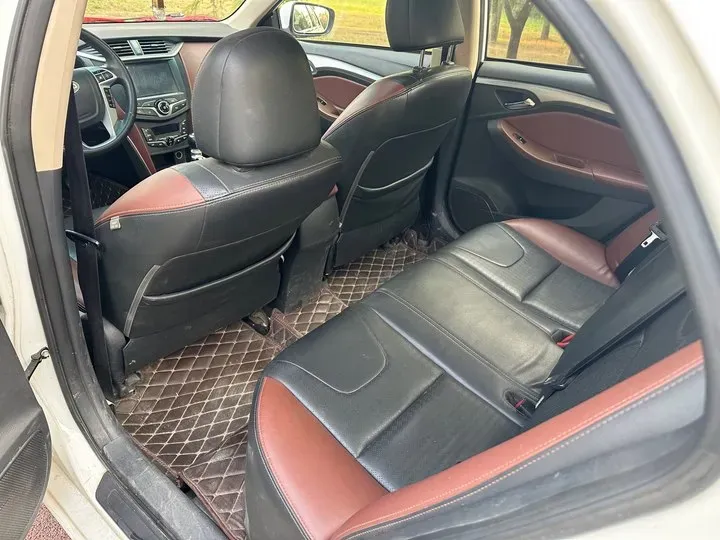 2014 BYD G5 1.5T 154HP L4 6MT,autocango,china used car exporter,china ev exporter,chinese used car exporter,chinese used ev exporter