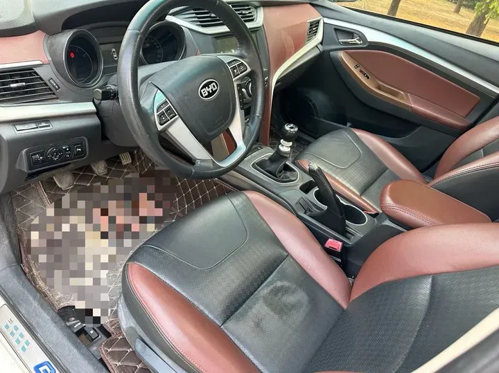 2014 BYD G5 1.5T 154HP L4 6MT,autocango,china used car exporter,china ev exporter,chinese used car exporter,chinese used ev exporter