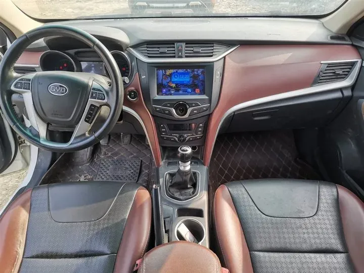 2014 BYD G5 1.5T 154HP L4 6MT,autocango,china used car exporter,china ev exporter,chinese used car exporter,chinese used ev exporter