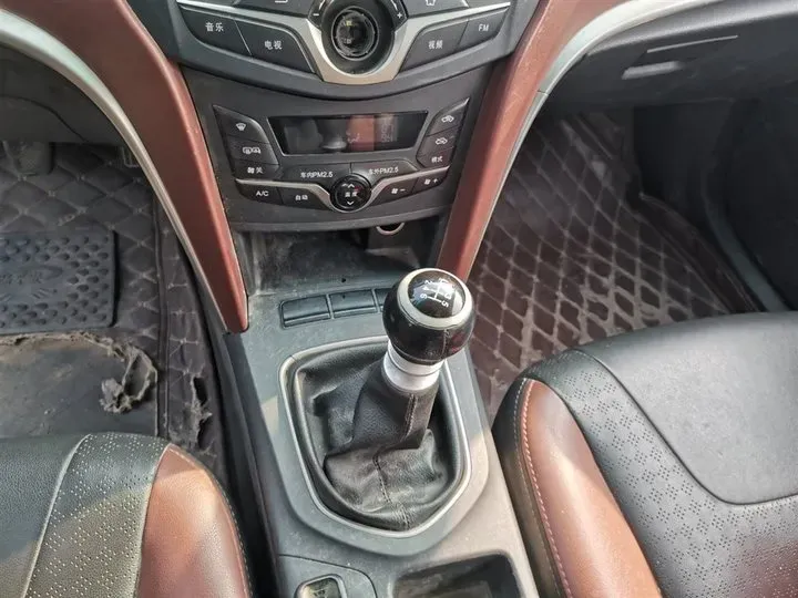 2014 BYD G5 1.5T 154HP L4 6MT,autocango,china used car exporter,china ev exporter,chinese used car exporter,chinese used ev exporter