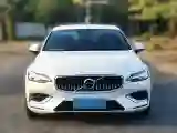 2022 Volvo S60 2.0T 303HP L4 8AT PHEV 11.6KWH