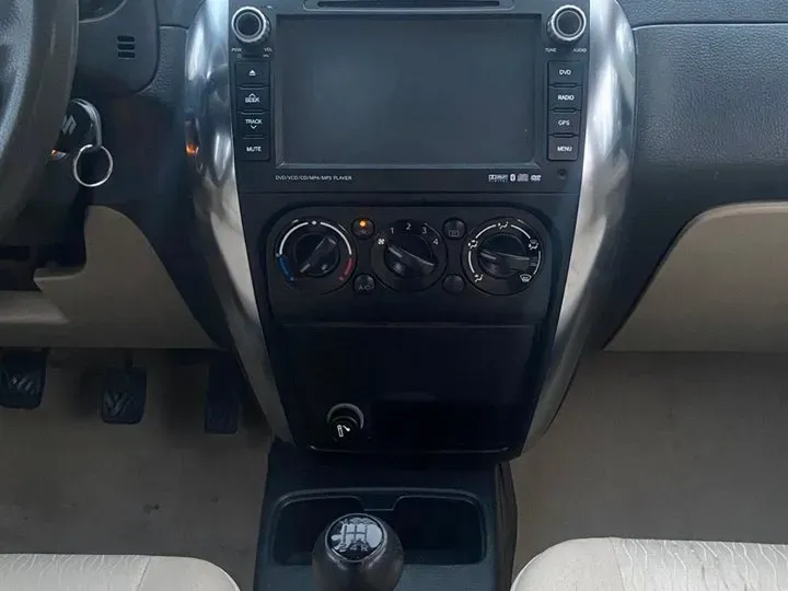 2011 Suzuki SX4 ShangYue 1.6L 109HP L4 5MT,autocango,china used car exporter,china ev exporter,chinese used car exporter,chinese used ev exporter