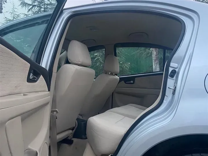 2011 Suzuki SX4 ShangYue 1.6L 109HP L4 5MT,autocango,china used car exporter,china ev exporter,chinese used car exporter,chinese used ev exporter