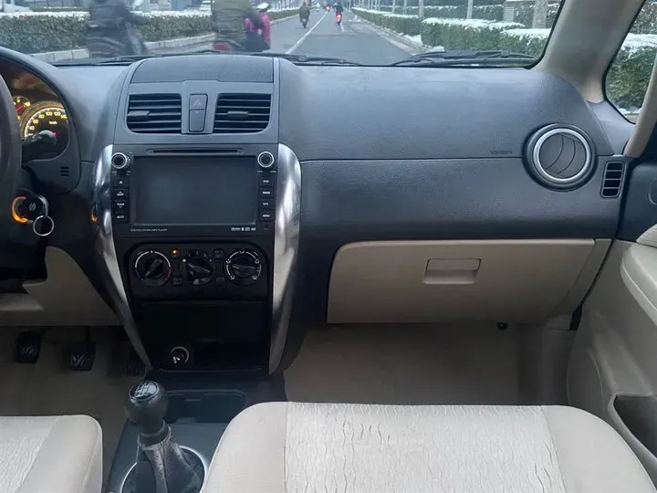 2011 Suzuki SX4 ShangYue 1.6L 109HP L4 5MT,autocango,china used car exporter,china ev exporter,chinese used car exporter,chinese used ev exporter