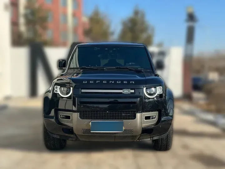 2022 Land Rover Defender 3.0T 400HP L6 8AT,autocango,china used car exporter,china ev exporter,chinese used car exporter,chinese used ev exporter